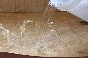 宝应漏水维修 免砸砖防水材料该如何施工